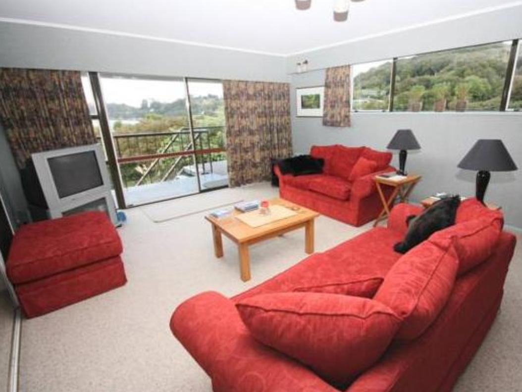 Kowhai Lane Lodge Half-moon Bay Exterior photo