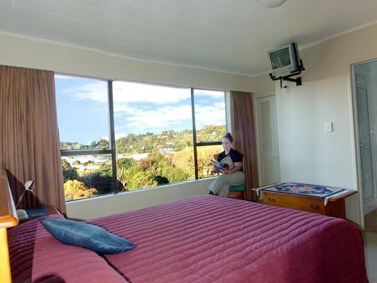 Kowhai Lane Lodge Half-moon Bay Exterior photo