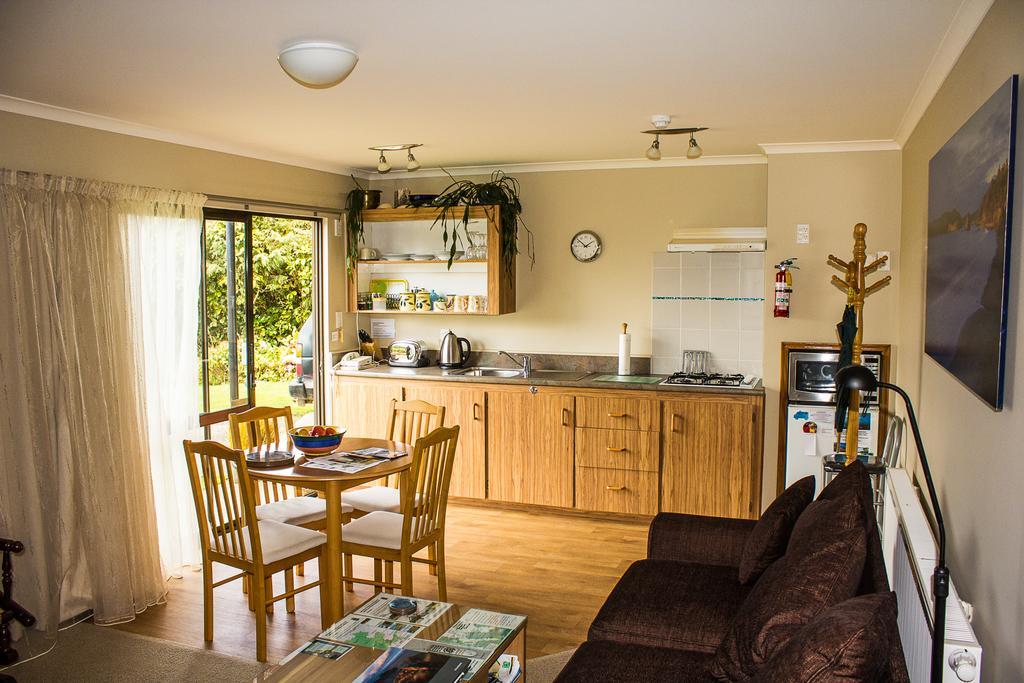 Kowhai Lane Lodge Half-moon Bay Room photo