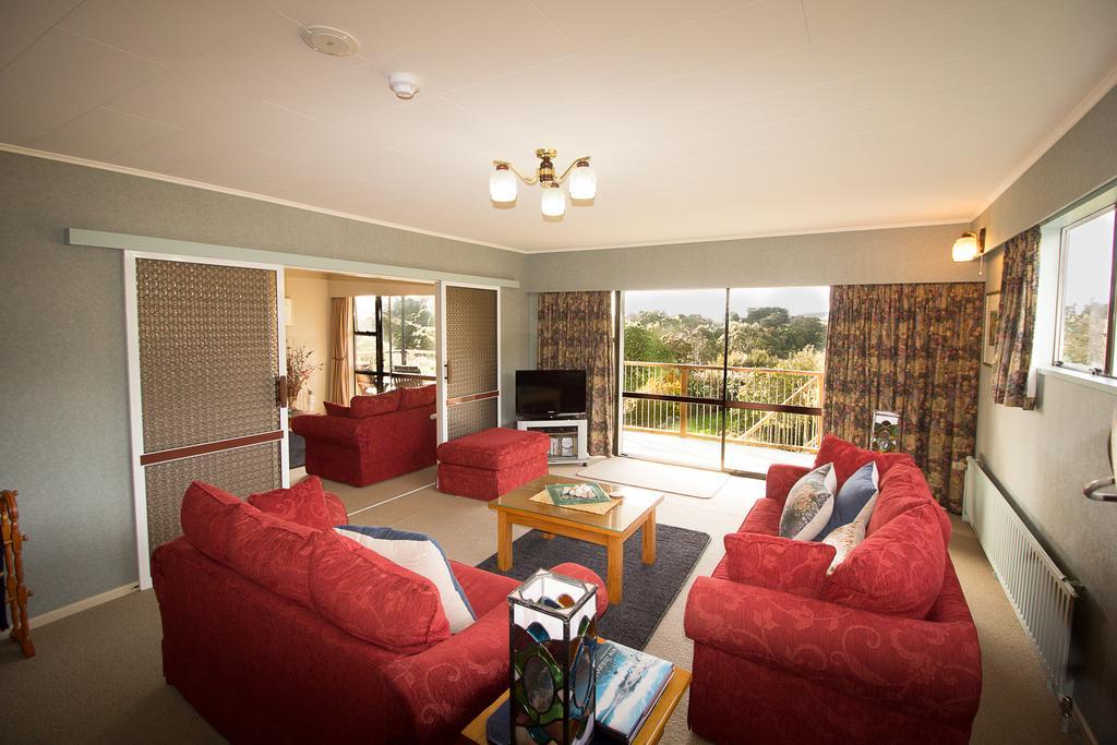 Kowhai Lane Lodge Half-moon Bay Exterior photo