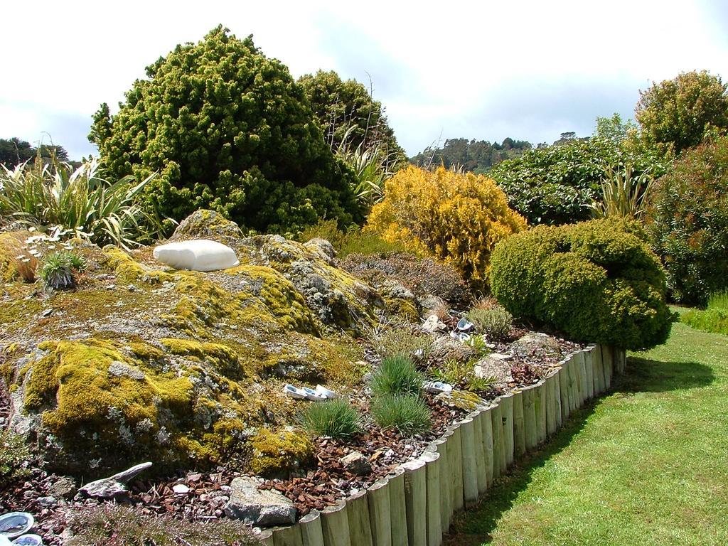 Kowhai Lane Lodge Half-moon Bay Exterior photo