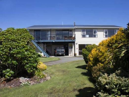 Kowhai Lane Lodge Half-moon Bay Exterior photo